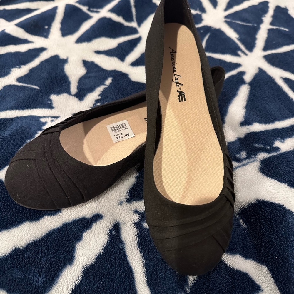 American Eagle Outfitters Women's Elegant Black Loafers size 8